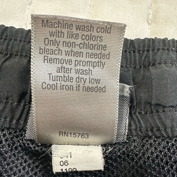 Champion Vintage Boys Black Sweatpants with White Stripes and Pockets - Picture 13 of 16